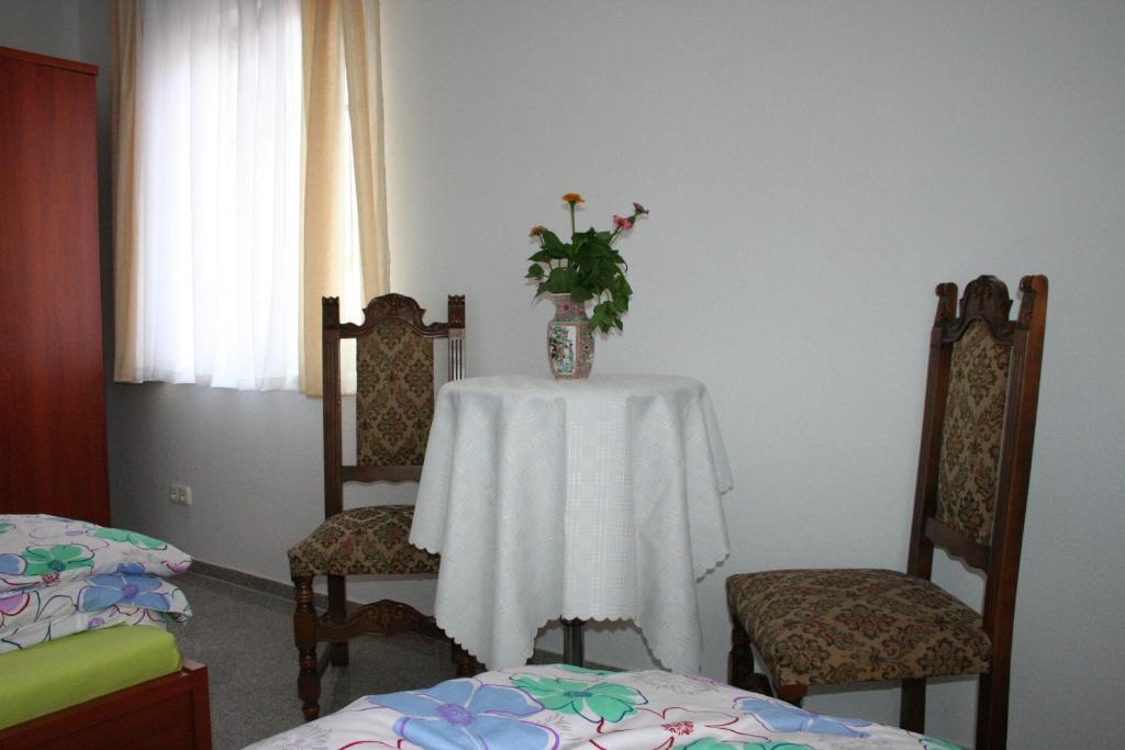 Pensjonacik Graven Apartamento Nidzica Habitación foto